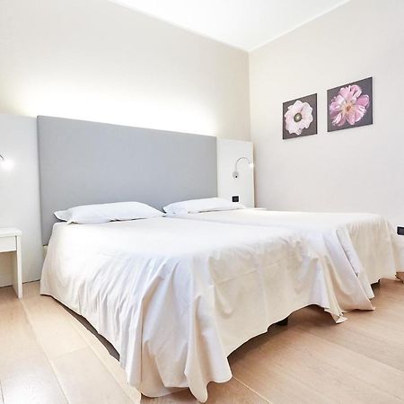 Ferretti Majestichouse Hotel Castenedolo Buitenkant foto