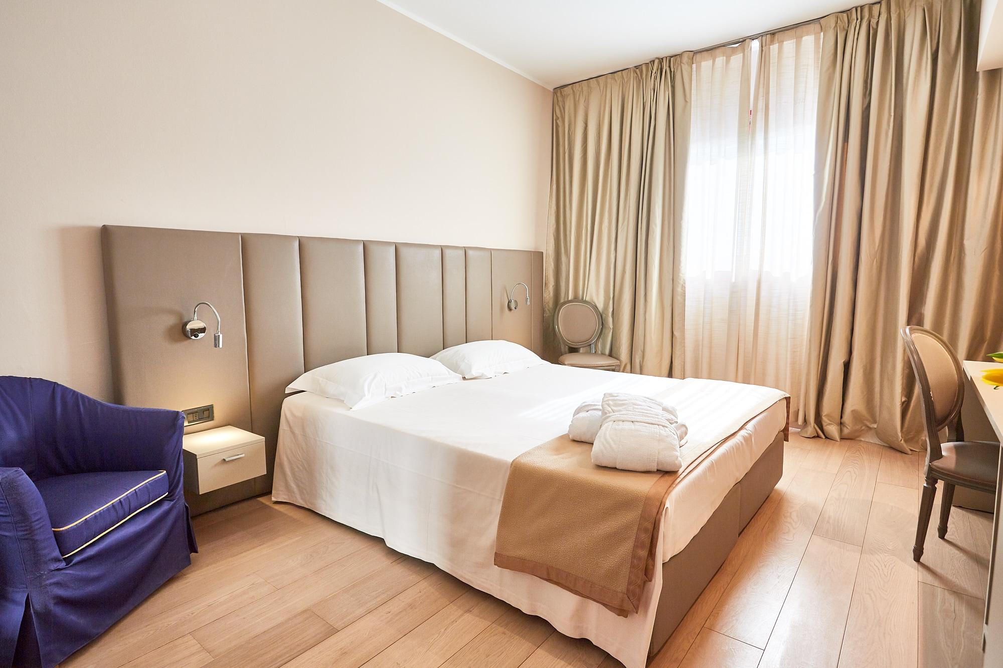 Ferretti Majestichouse Hotel Castenedolo Buitenkant foto